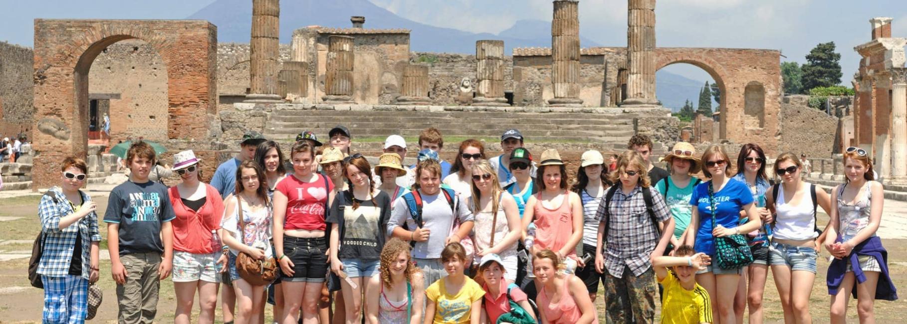 bay of naples classics trip header nst